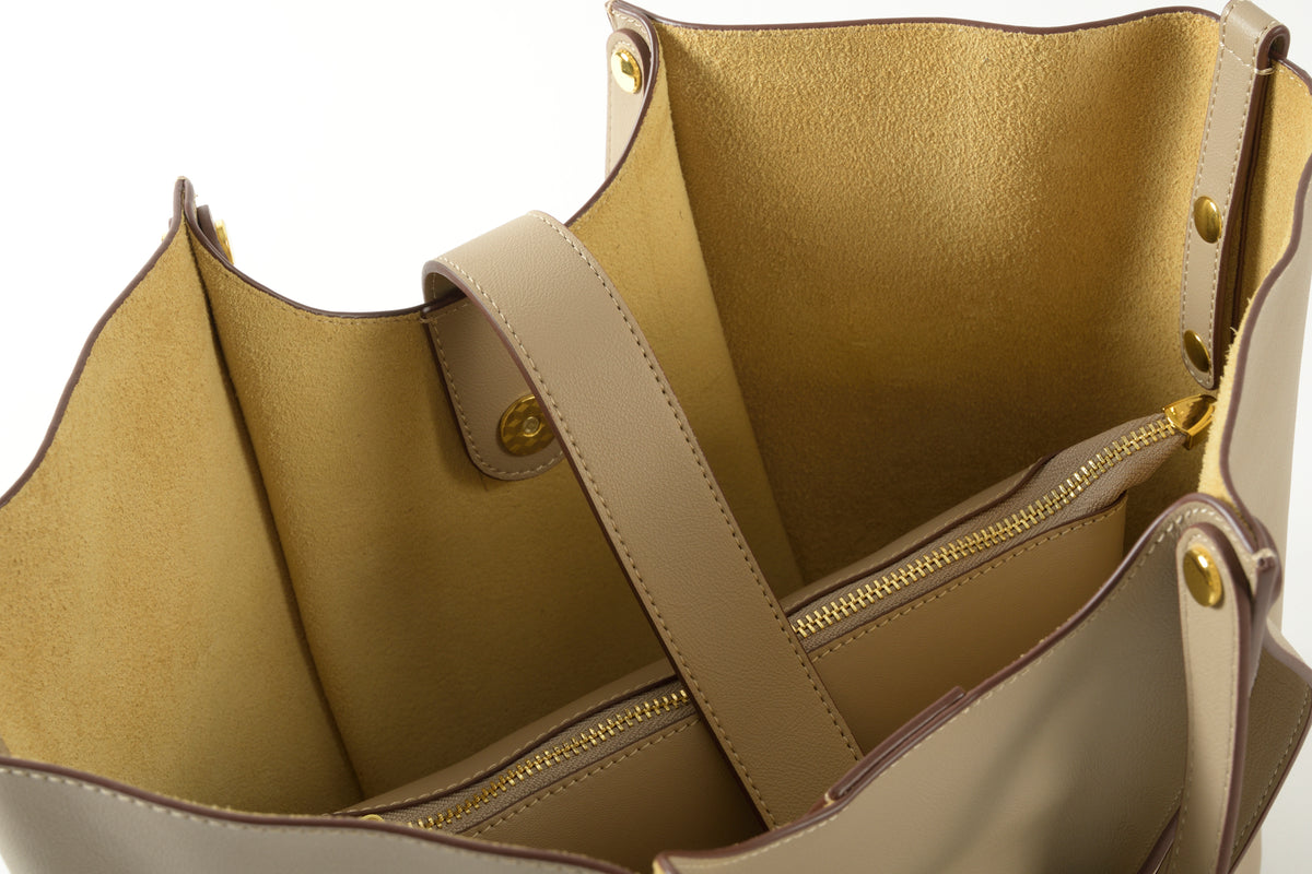 Classique Handbag by Maciele, detail 1
