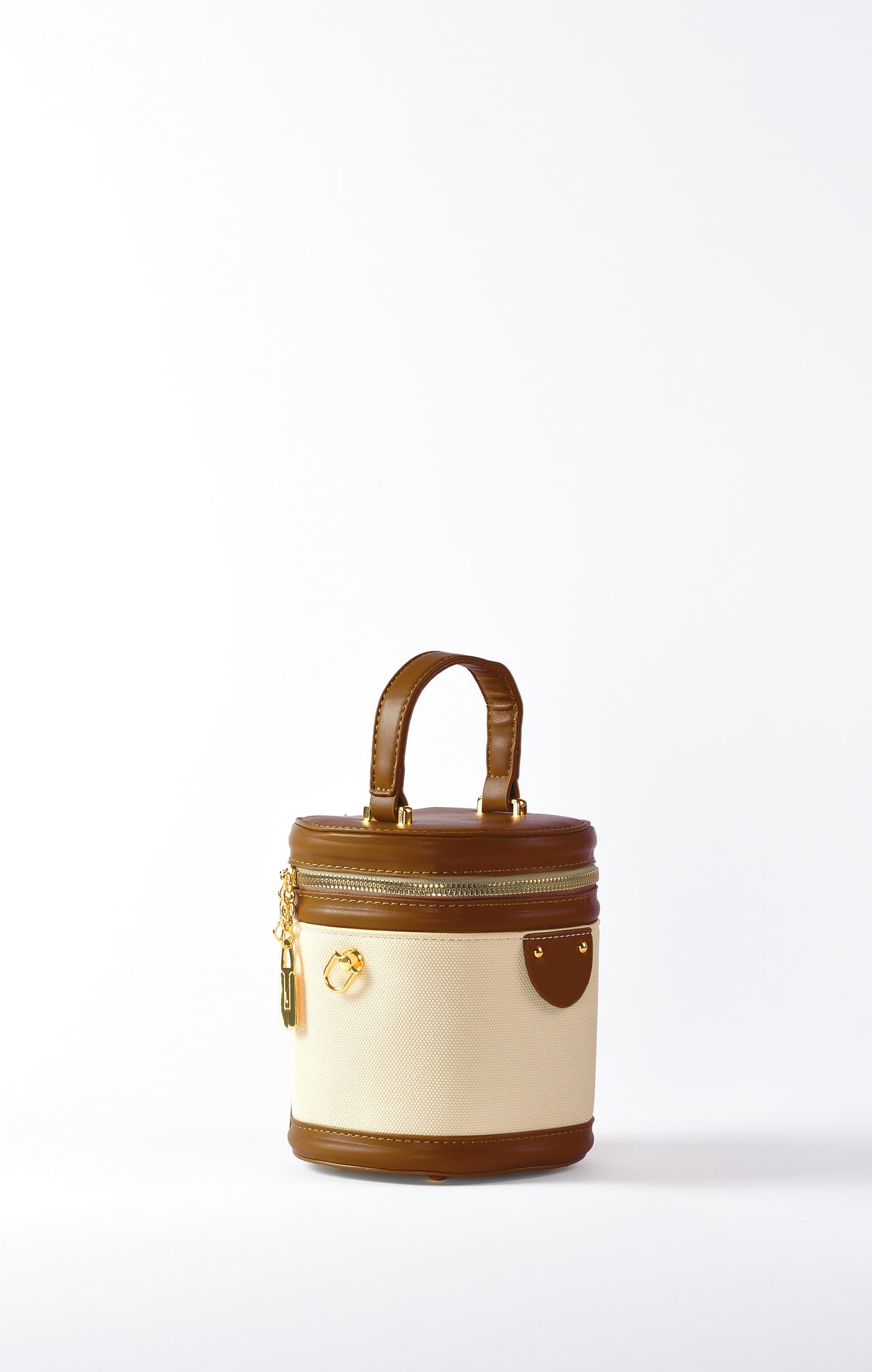 Sultana Bucket Bag by Maciele, detail 3