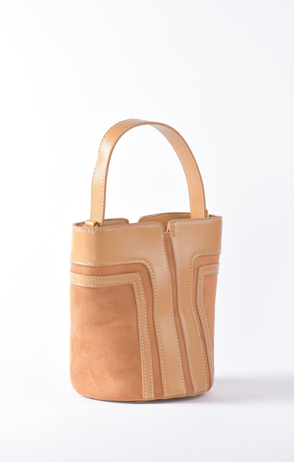 Jade Handbag in White/brown by Maciele