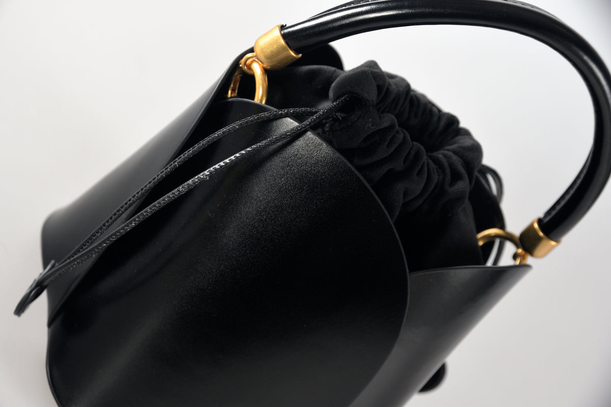 Isabella Round Bag by Maciele, detail 4