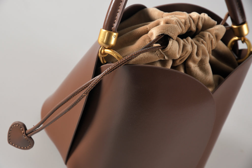 Isabella Round Bag by Maciele, detail 5