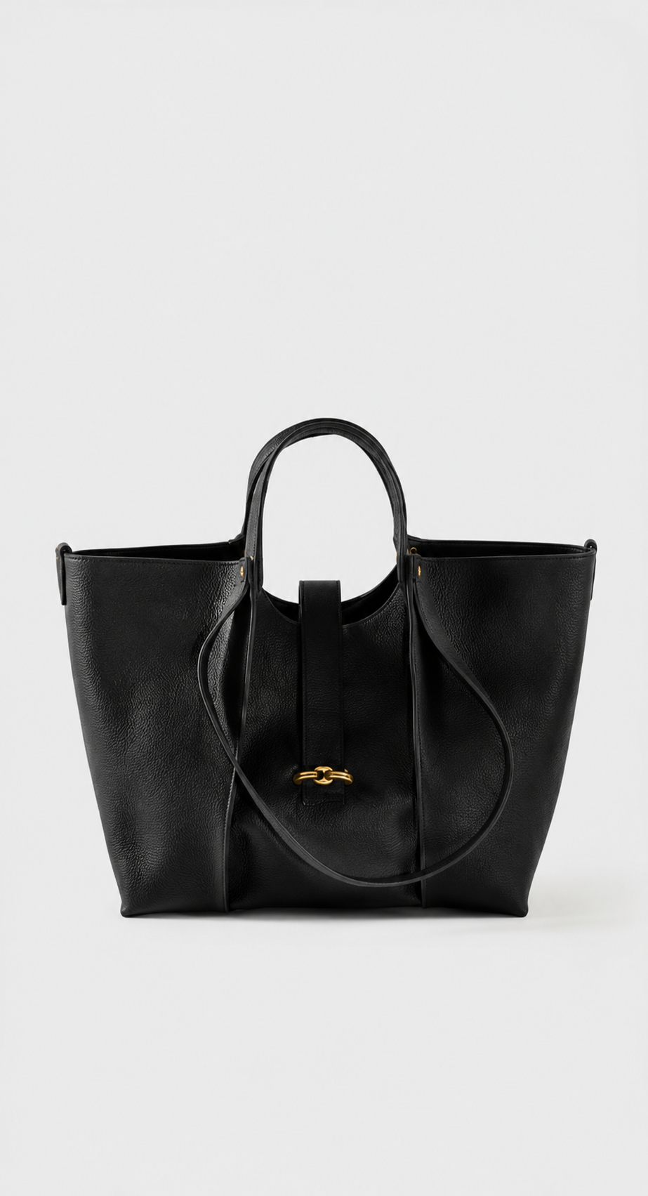 Classique Handbag in Brown by Maciele